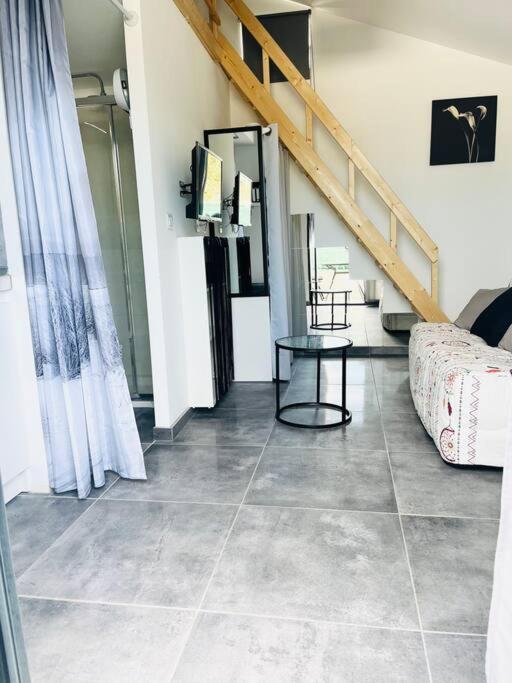 Joli Petit Studio Cosy Marignane Exteriér fotografie